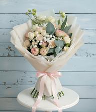 Букет цветов из:  Розы и Лизиантусы #REPLACE_PRED# Григорово Новгородская область