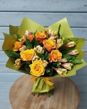 Букет цветов из:  Альстромерии и Розы в Григорово Новгородская область