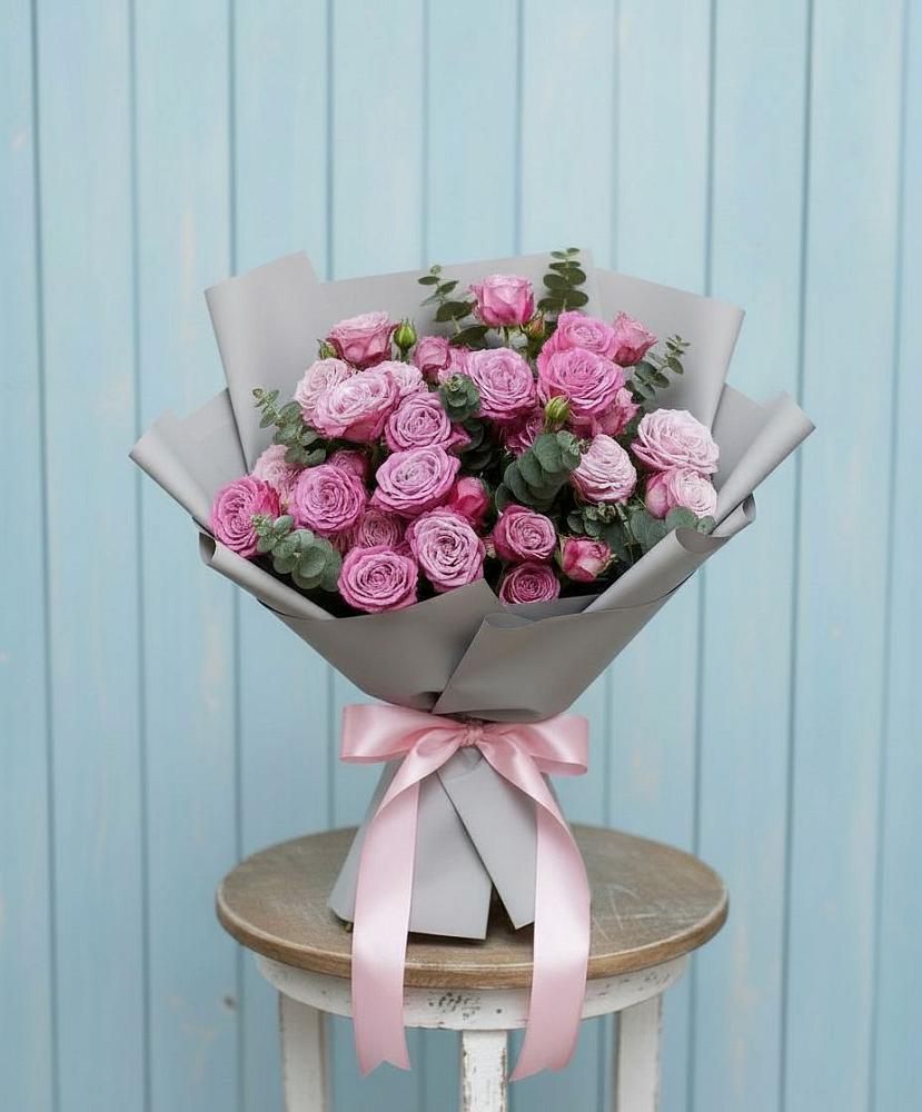 Букет цветов из: Розы в Григорово Новгородская область