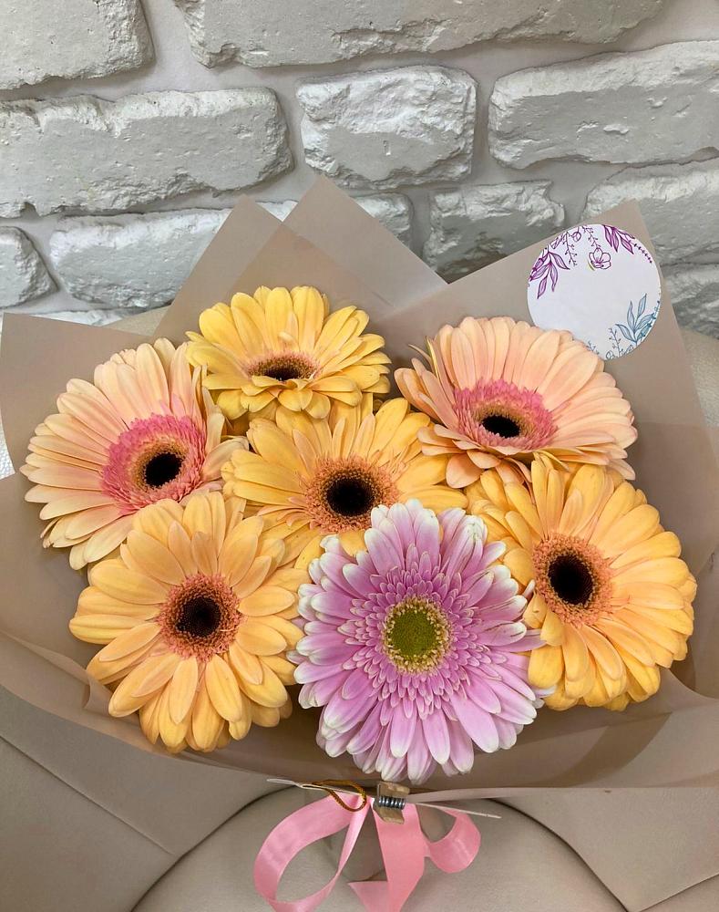Букет цветов из: Герберы в Григорово Новгородская область