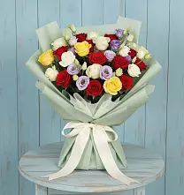 Букет цветов из:  Розы в Григорово Новгородская область