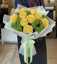 Букет цветов из:  Хризантемы и Розы в Григорово Новгородская область