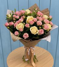 Букет цветов из:  Розы в Григорово Новгородская область