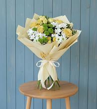 Букет цветов из:  Хризантемы и Розы в Григорово Новгородская область