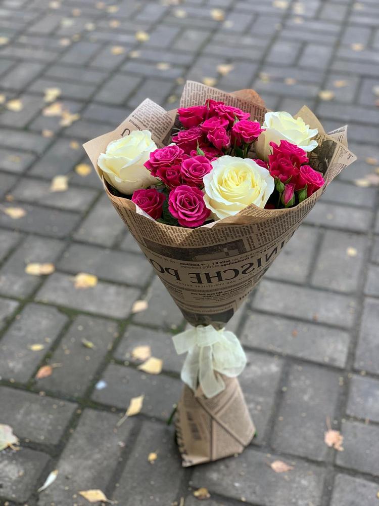 Букет цветов из: Розы в Григорово Новгородская область